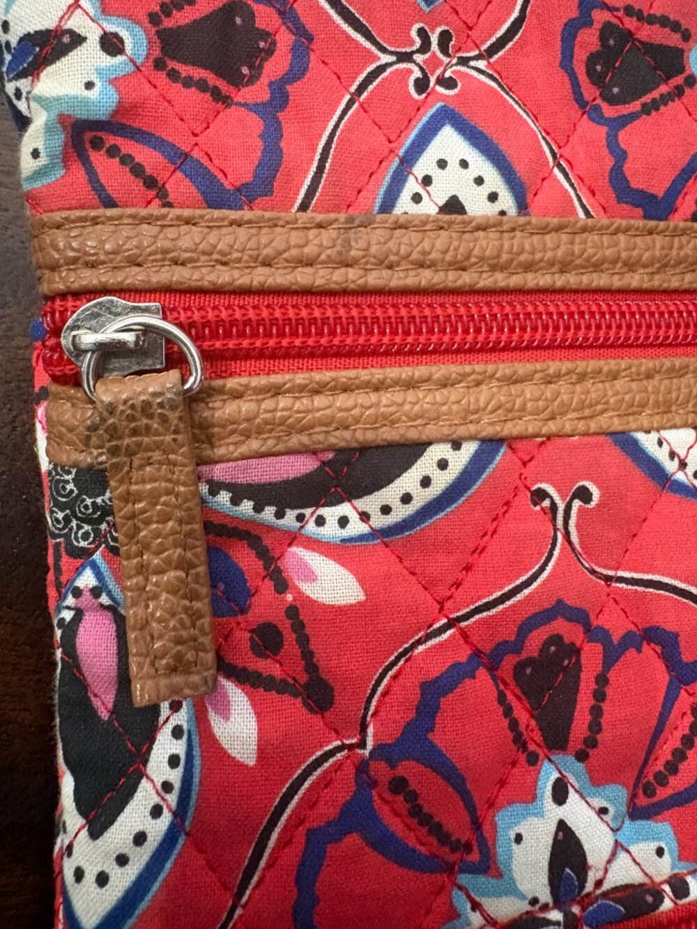 Stone Mountain Red Floral Boho Crossbody Bag W/ Multiple Zippered Pockets - Picture 12 of 13